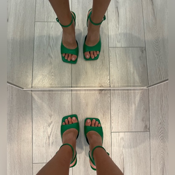 Zara Sandal Heels - Picture 2 of 14